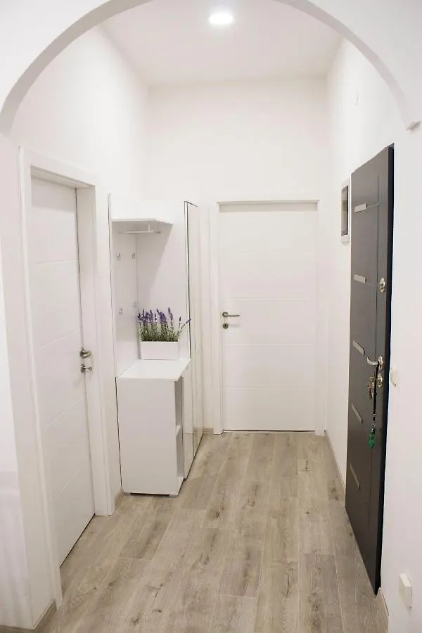 White Orchid Pula Apartment Croatia