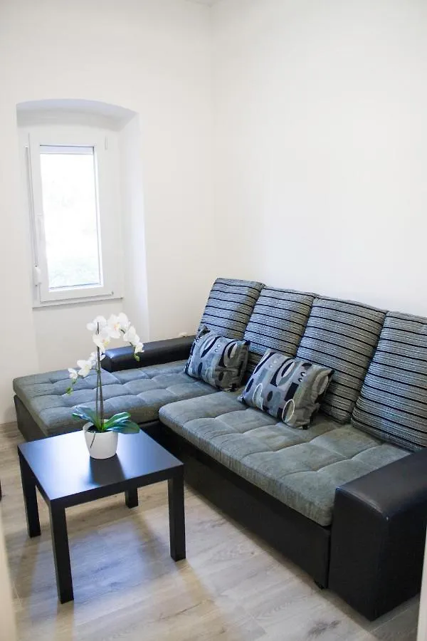 White Orchid Pula Apartment Croatia